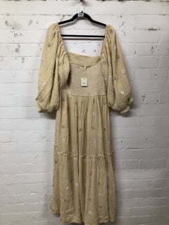 WOMEN'S DESIGNER DRESS IN PEARL ISLAND SAND YELLOW - SIZE XL - RRP $168