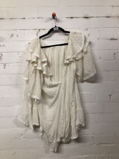 WOMEN'S DESIGNER DRESS IN IVORY - SIZE S - RRP $100