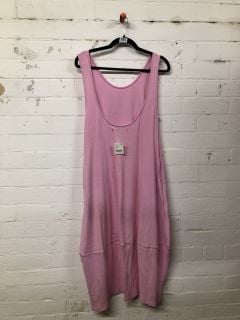 WOMEN'S DESIGNER DRESS IN FESTIVAL BLOOM PINK - SIZE XS - RRP $70