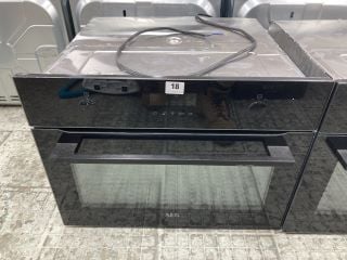 AEG BUILT-IN SINGLE OVEN MODEL KMK565060B RRP £749