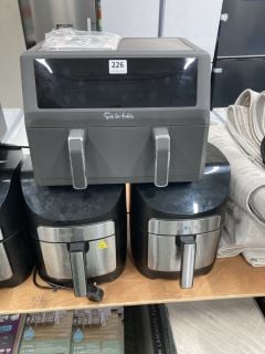 3 X AIR FRYERS, 2 X GOURMIA AND 1 X SUR LA TABLE