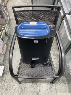 ROYAL CROSSCUT SHREDDER AND TWO STACKING METAL GARDEN CHAIRS