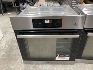 AEG BUILT-IN SINGLE OVEN MODEL BES355010M RRP £319