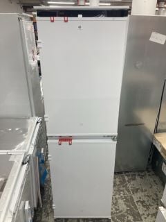 AEG INTEGRATED FRIDGE FREEZER MODEL OSC6T185ES RRP £729