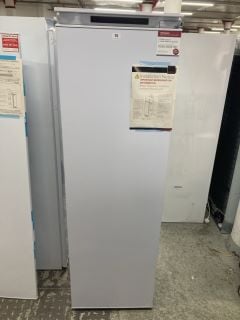 CDA INTEGRATED TALL FRIDGE MODEL FW822 RRP £395