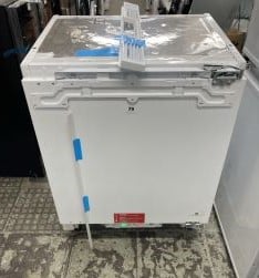 AEG INTEGRATED UNDERCOUNTER FREEZER MODEL OAB7N82EF RRP £579