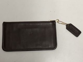 COACH LEATHER ENVELOPE WALLET (VAT ONLY PAYABLE ON BUYERS PREMIUM)