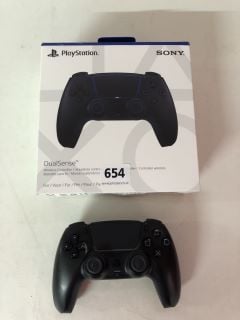 2 X SONY PLAYSTATION FIVE DUAL SENSE WIRELESS CONTROLLERS