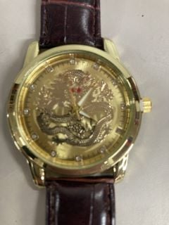 MEN'S DRAGON FACED WRISTWATCH