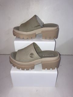 TIMBERLAND SLIDE SANDALS SIZE 4