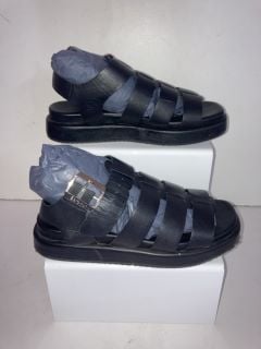 BARBOUR SANDALS SIZE 6