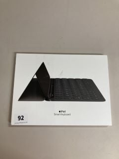 APPLE IPAD SMART KEYBOARD