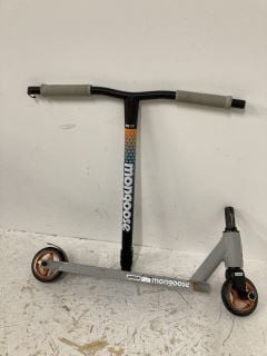 MONGOOSE STUNT SCOOTER