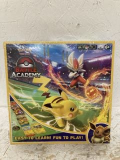 POKÉMON TRADING CARD GAME BATTLE ACADEMY (CINDERACE V, PIKACHU V & EEVEE V)