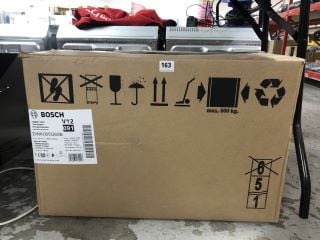 BOSCH BLACK GLASS COOKER HOOD MODEL: DWK65DK60B - RRP.£319 (EX-DISPLAY)