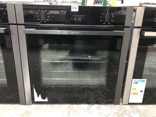 NEFF BUILT-IN SINGLE OVEN MODEL: B3ACE4HG0B - RRP.£989 (EX-DISPLAY)