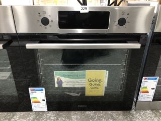 ZANUSSI BUILT-IN SINGLE OVEN MODEL: ZOHCX3X2 - RRP.£249 (EX-DISPLAY)