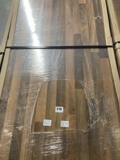 WALNUT BLOCK EFFECT WORKTOP - APPROX: 3050 X 600 X 38 - RRP.£260 (COLLECTION ONLY)