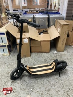 8 TEV ROAM METALLIC BLACK ELECTRIC SCOOTER - RRP.£1599 (COLLECTION ONLY)