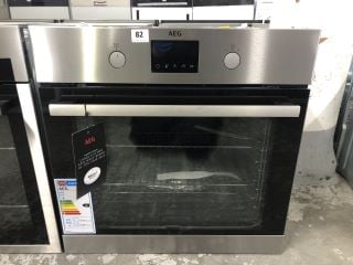 AEG BUILT-IN SINGLE OVEN MODEL: BPS356061M - RRP.£649 (EX-DISPLAY)