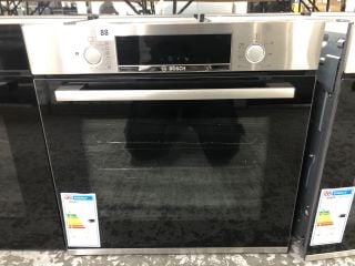 BOSCH BUILT-IN SINGLE OVEN MODEL: HRS574BS0B - RRP.£399 (EX-DISPLAY)