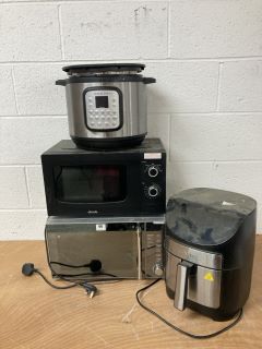 QUANTITY OF ITEMS TO INCLUDE ABODE MICROWAVE AND SLOW COOKER