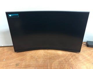 SAMSUNG 32" CURVED MONITOR MODEL: S32BG750NP (POWERS ON)