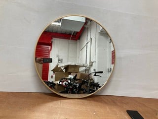 ESSENTIALS ROUND 70CM GOLD MIRROR