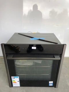 NEFF INTEGRATED SINGLE OVEN MODEL: B54CR71G0B (EX DISPLAY) RRP: 899