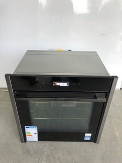 NEFF INTEGRATED SINGLE OVEN MODEL: B54CR71G0B (EX DISPLAY) RRP: 899