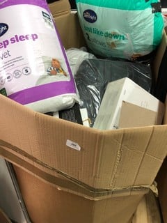 PALLET OF ITEMS INC DEEP SLEEP DUVET