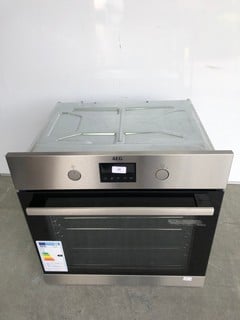 AEG INTEGRATED SINGLE OVEN MODEL: BPS356061M (EX DISPLAY) RRP: £641