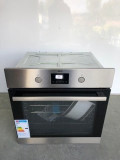 AEG INTEGRATED SINGLE OVEN MODEL: BPS356061M (EX DISPLAY) RRP: £641