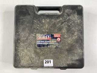 SEALEY AIR NAIL/STAPLE 50MM/40MM CAPACITY