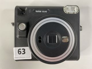 INSTAX SQ40 INSTANT CAMERA IN BLACK. (UNIT ONLY)  [JPTN41726]