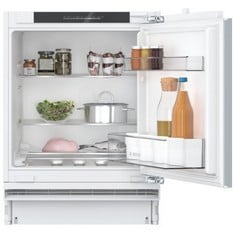 BOSCH SERIES 4 INTEGRATED UNDER COUNTER FRIDGE - FIXED DOOR FIXING KIT - WHITE MODEL: KUR21VFE0G RRP: £499 (POWERS ON)