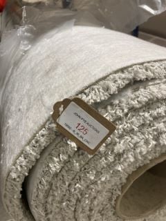 WHITE SHAG TEXTURE SOFT FIBRE CARPET(4M)