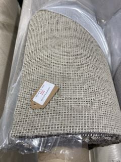 GREY ZIGZAG PATTERN COARSE FIBRE CARPET (3.98M)