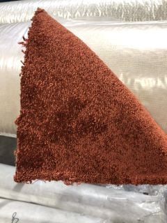 BLOOD ORANGE TEXTURED SOFT FIBRE CARPET (3.97M)