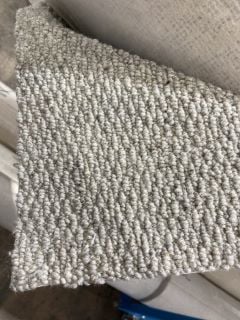 GREY PATTERNED MEDIUM FIBRE CARPET(4M)