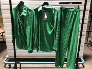 2X JQ LABEL HANNAH CO-ORD EMERALD SHIRTS SIZES 8 AND 10 1X CO-ORD EMERALD TROUSERS SIZE 10