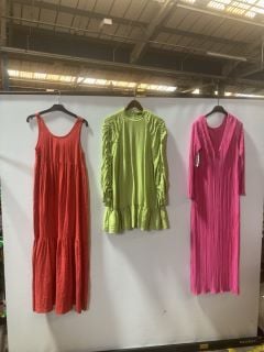 1X ICHI FOXA MAXI GRENADINE RED DRESS SIZE 8 1X FRENCH CONNECTIONS FARON DRAPE DRESS WASABI GREEN SIZE 8 1X JQ LABEL GRACE MAXI FUCHSIA DRESS SIZE 10