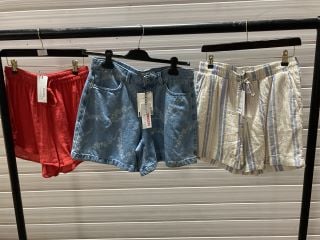 FOXA BEACH SHORT GRENADINE SIZE 10 TO INCLUDE BIANE DENIM SHORTS SIZE 12 AND LINO SAHORTS SIZE 10