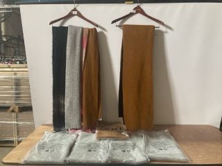 QUANTITY OF ASSORTED SCARVES