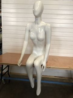 FEMALE DISPLAY MANNEQUIN SITTING POSE (4.8 FOOT)