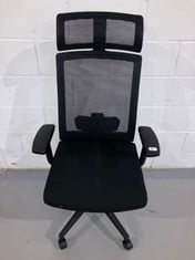 ERGONOMIC CHAIR SONGMICS BLACK COLOUR.