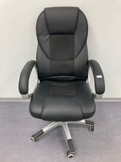 SONGMICS EUZIEL CHAIR BLACK AND GREY (BROKEN).