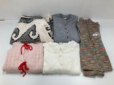 5 X PREMIUM DESIGNER KNITTED CARDIGANS VARIOUS MODELS AND SIZES - LOCATION 32A.