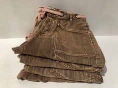 4 X DESIGNER JEANS VARIOUS SIZES BROWN (TOTAL P.V.P. 632€) - LOCATION 45B.