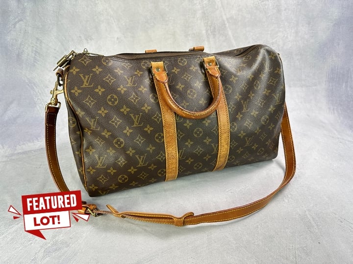 Louis Vuitton Keepall 45 Monogram Travel Bag With Lock And Key  - 45x25x20cm (Approx) (VAT ONLY PAYABLE ON BUYERS PREMIUM)